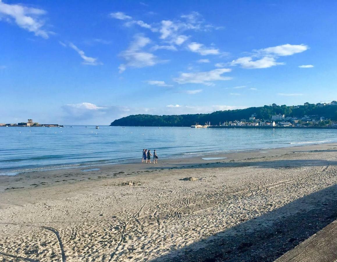 Beautiful 1Br Apartment In Historic St Aubin House Exterior foto