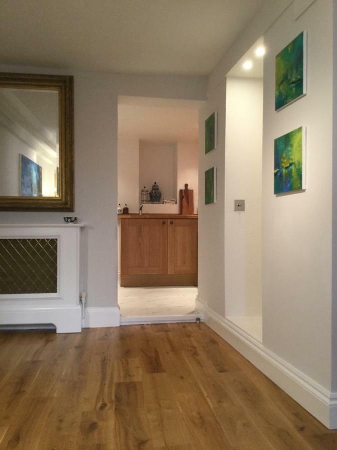 Beautiful 1Br Apartment In Historic St Aubin House Exterior foto