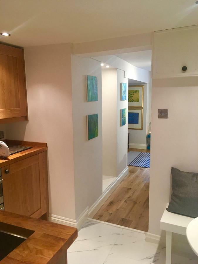 Beautiful 1Br Apartment In Historic St Aubin House Exterior foto