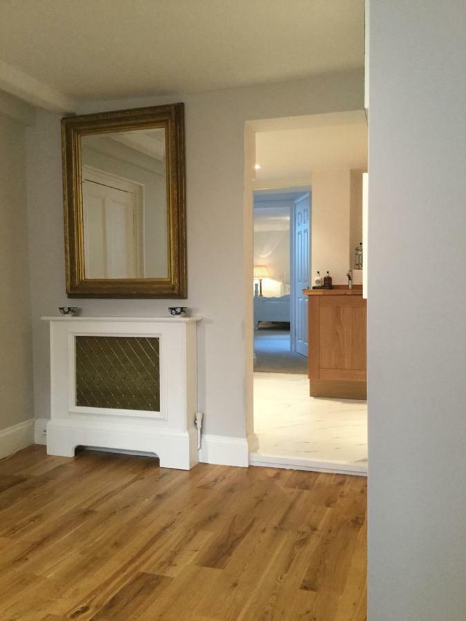 Beautiful 1Br Apartment In Historic St Aubin House Exterior foto