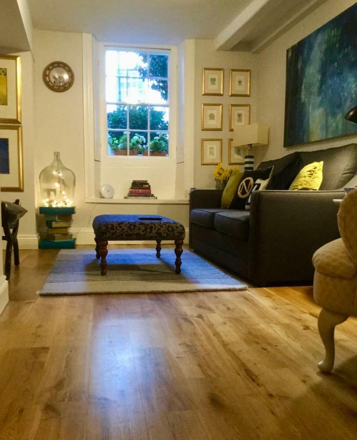 Beautiful 1Br Apartment In Historic St Aubin House Exterior foto