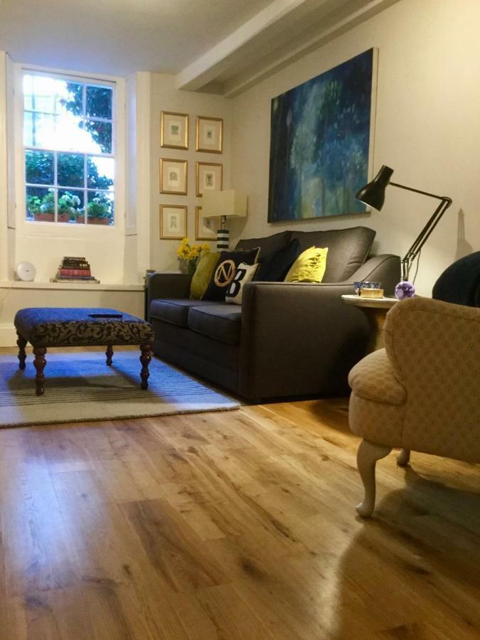 Beautiful 1Br Apartment In Historic St Aubin House Exterior foto